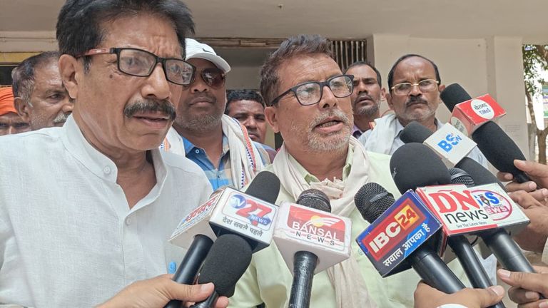KCG : जंगलपुर के सरकारी तालाब में अवैध खनन का आरोप, ग्रामीणों ने कलेक्टर से लगाई रोक की गुहार