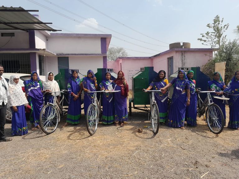 ग्राम पंचायत सलौनी ने रचा स्वच्छता का नया अध्याय, घर-घर कचरा संग्रहण और ₹25,400 यूजर चार्ज संग्रहण बना मिसाल