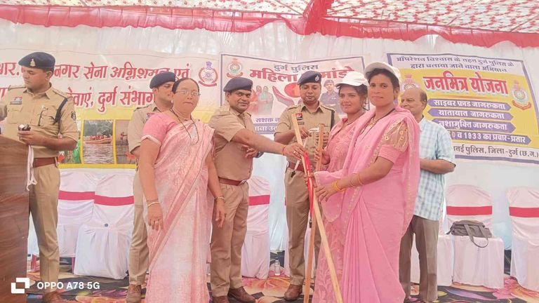 उतई थाना परिसर में SDRF की मॉक ड्रिल, महिला कमांडो टीम ने सीखे आपदा प्रबंधन के गुर