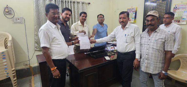 ईतवारी बाजार-टिकरापारा कॉम्प्लेक्स आबंटन का मुद्दा गरमाया, कांग्रेस ने सामान्य सभा में शामिल करने की उठाई मांग