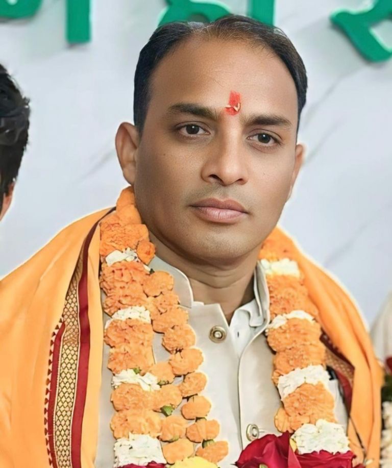 नगर पालिका में सुधार की पहल: अध्यक्ष रमन डोंगरे ने कार्यभार संभालते ही दिए कड़े निर्देश